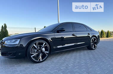 Седан Audi A8 2014 в Виннице