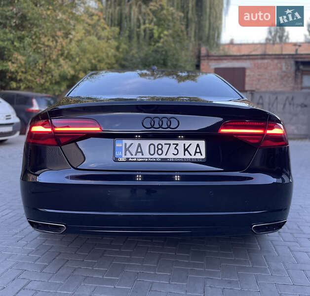 Седан Audi A8 2016 в Черкасах