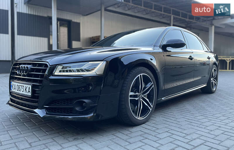 Седан Audi A8 2016 в Черкасах