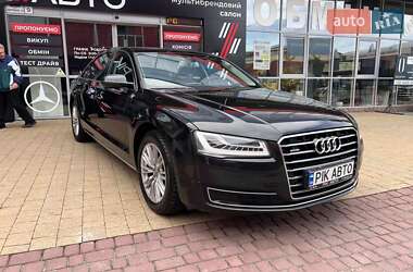 Седан Audi A8 2017 в 