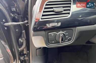 Седан Audi A8 2017 в 