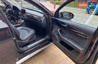 Седан Audi A8 2017 в 