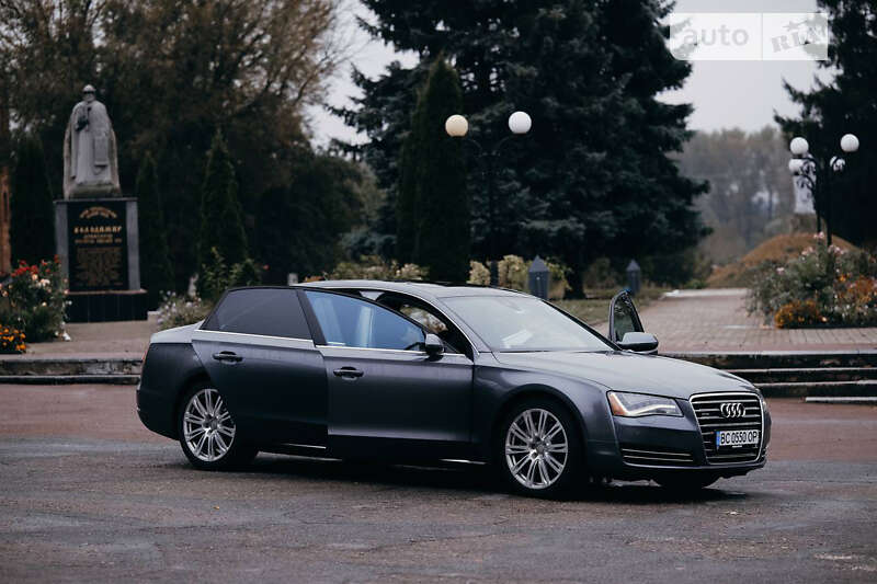 Седан Audi A8 2014 в Киеве