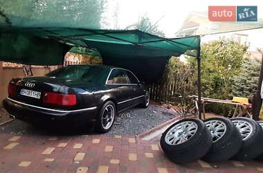 Седан Audi A8 2000 в Одесі