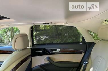 Седан Audi A8 2013 в Львове