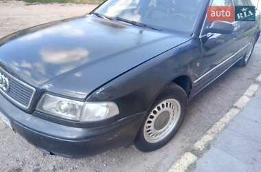 Седан Audi A8 1998 в 