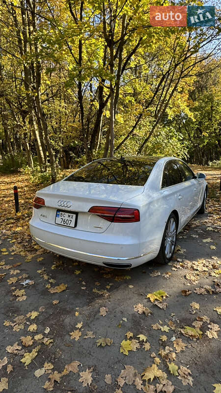 Седан Audi A8 2015 в Києві