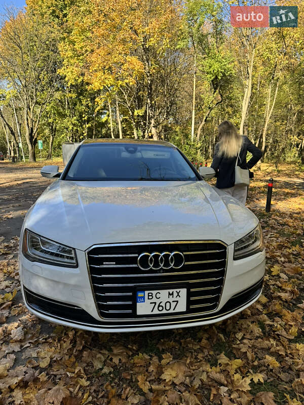 Седан Audi A8 2015 в Киеве фото 15 Седан Audi A8 2015 в Киеве