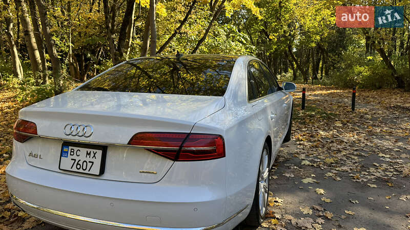 Седан Audi A8 2015 в Києві