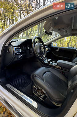 Седан Audi A8 2015 в Києві