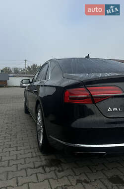 Седан Audi A8 2014 в Львове