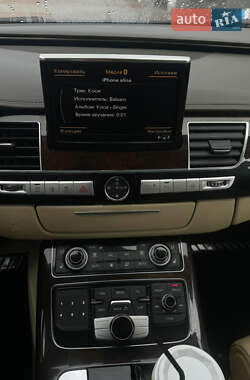 Седан Audi A8 2014 в Львове