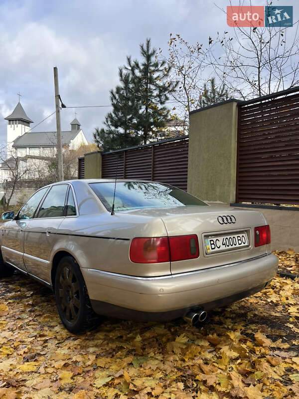 Седан Audi A8 1998 в Львове