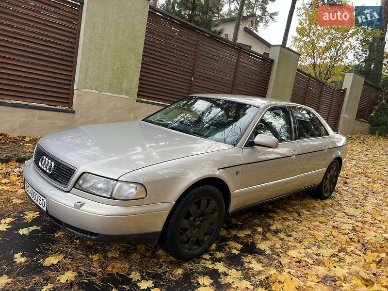 Седан Audi A8 1998 в Львове