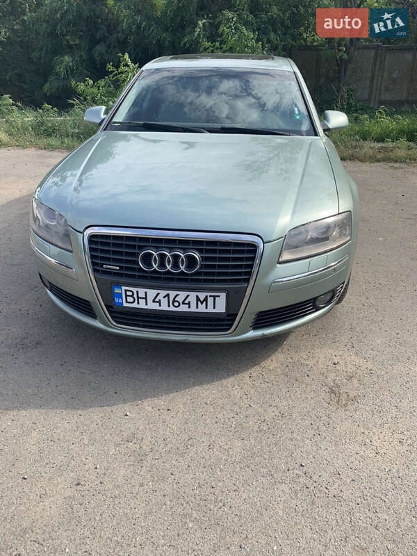 Седан Audi A8 2006 в Одессе