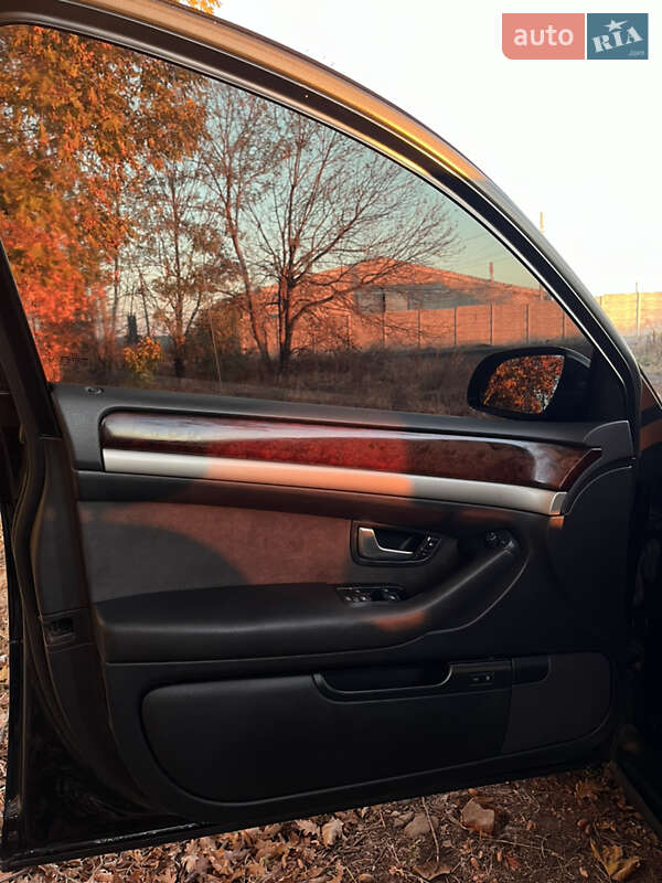 Седан Audi A8 2006 в Харькове