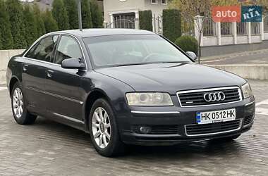 Седан Audi A8 2004 в Ровно