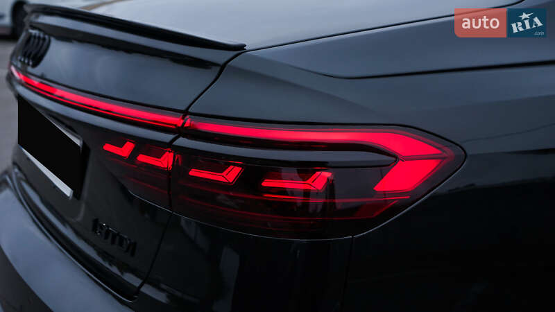 Седан Audi A8 2019 в Киеве