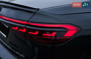 Седан Audi A8 2019 в 