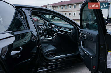 Седан Audi A8 2019 в 