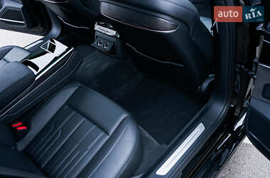 Седан Audi A8 2019 в 