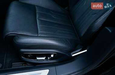 Седан Audi A8 2019 в 