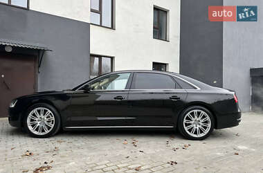 Седан Audi A8 2013 в Кременці