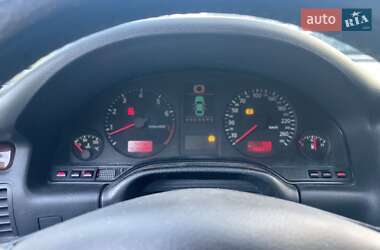 Седан Audi A8 2000 в 