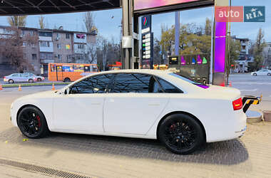 Седан Audi A8 2011 в Одесі