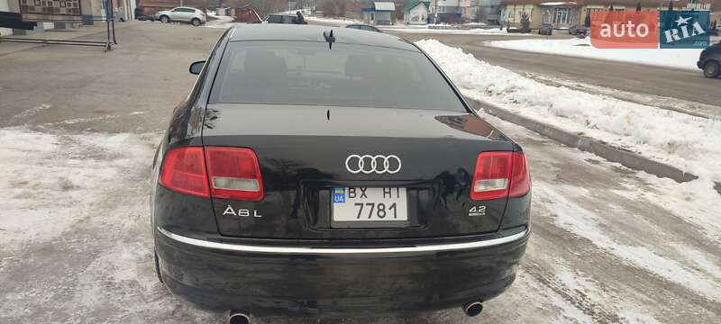 Седан Audi A8 2005 в Каменец-Подольском