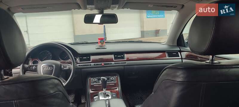Седан Audi A8 2005 в Каменец-Подольском