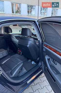 Седан Audi A8 2009 в 