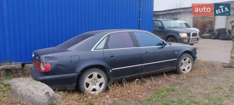 Седан Audi A8 1996 в Межевой