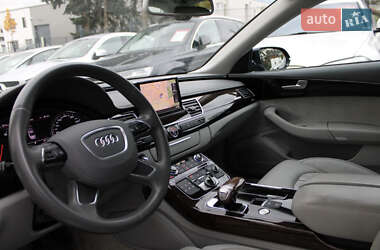 Седан Audi A8 2011 в 