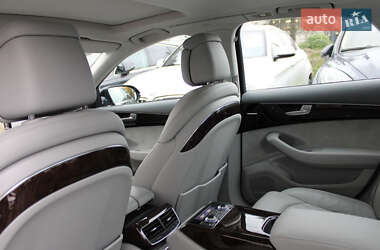 Седан Audi A8 2011 в 