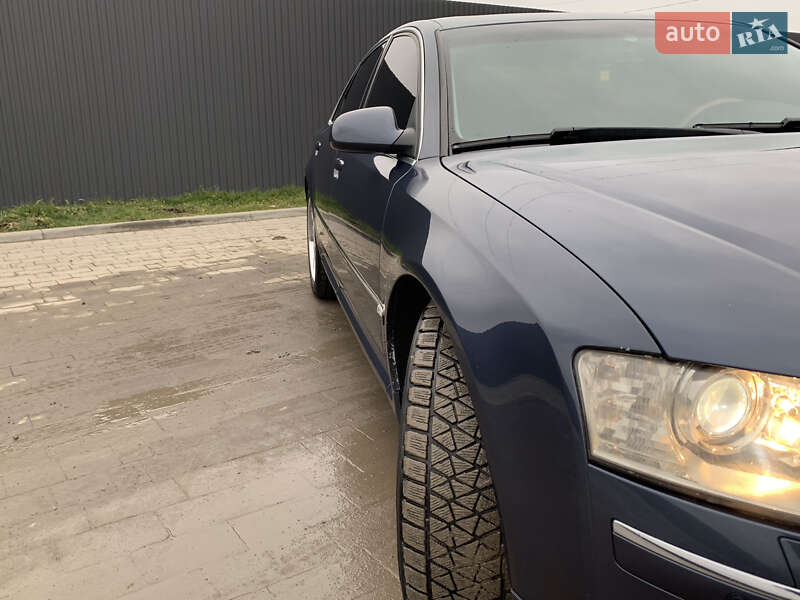 Седан Audi A8 2007 в Козові