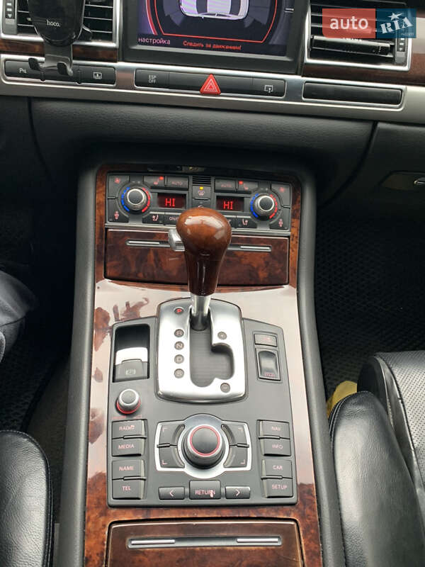 Седан Audi A8 2007 в Козові