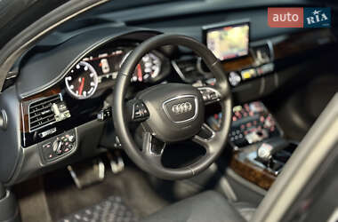 Седан Audi A8 2015 в Киеве