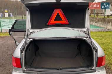 Седан Audi A8 1996 в 