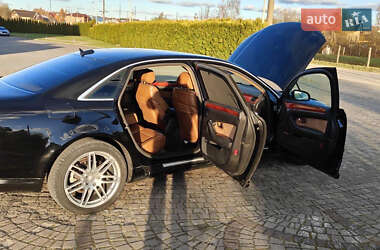 Седан Audi A8 2004 в 