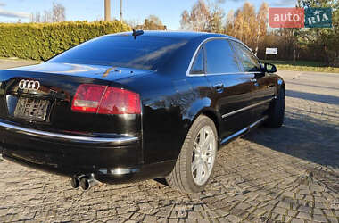 Седан Audi A8 2004 в 
