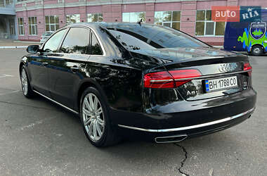 Седан Audi A8 2015 в Одессе