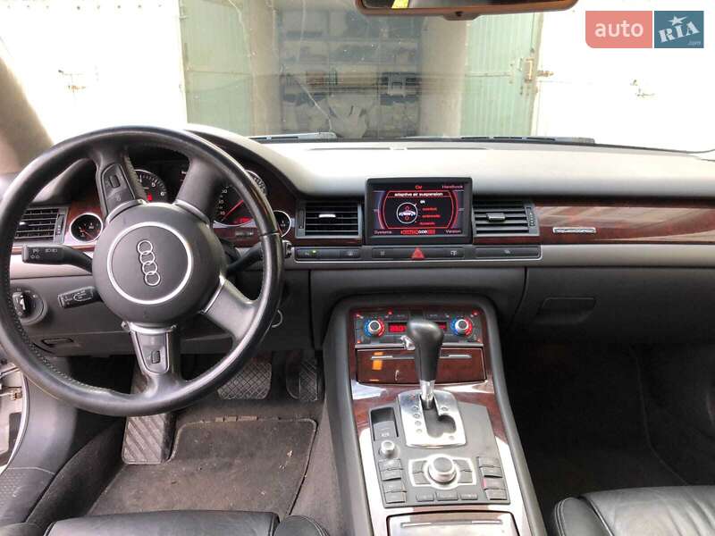 Седан Audi A8 2003 в Києві