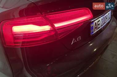 Седан Audi A8 2015 в Кривом Роге