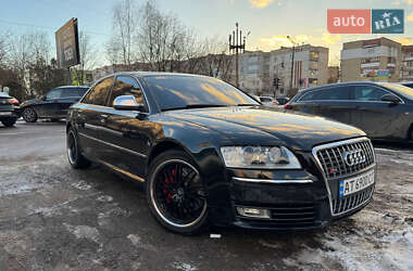 Седан Audi A8 2006 в Калуші