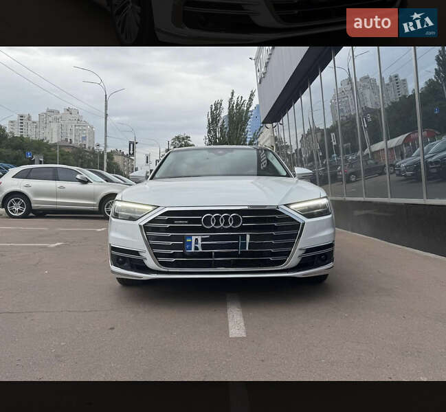 Седан Audi A8 2018 в Киеве