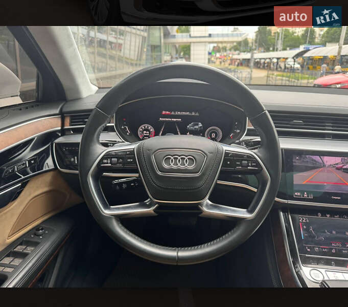 Седан Audi A8 2018 в Киеве