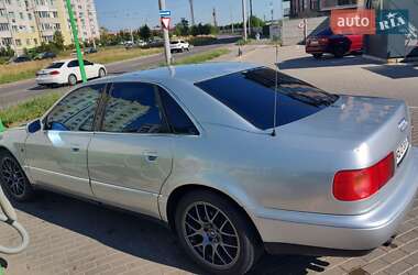 Седан Audi A8 1998 в Виннице