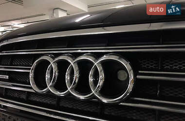 Седан Audi A8 2011 в Киеве