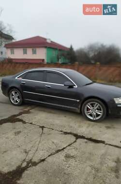 Седан Audi A8 2004 в 